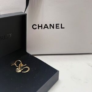 Chanel No. 5 Charm